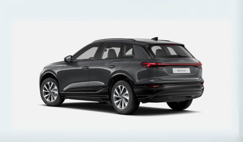 
								Audi Q6 SUV Advanced e-tron performance kW 94,9 kWh full									