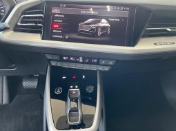 
										Audi Q4 Sportback Genuine edition 45 e-tron full									