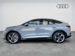 
										Audi Q4 Sportback Genuine edition 45 e-tron full									