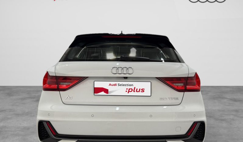 
								A1 Sportback 30 TFSI Adrenalin full									