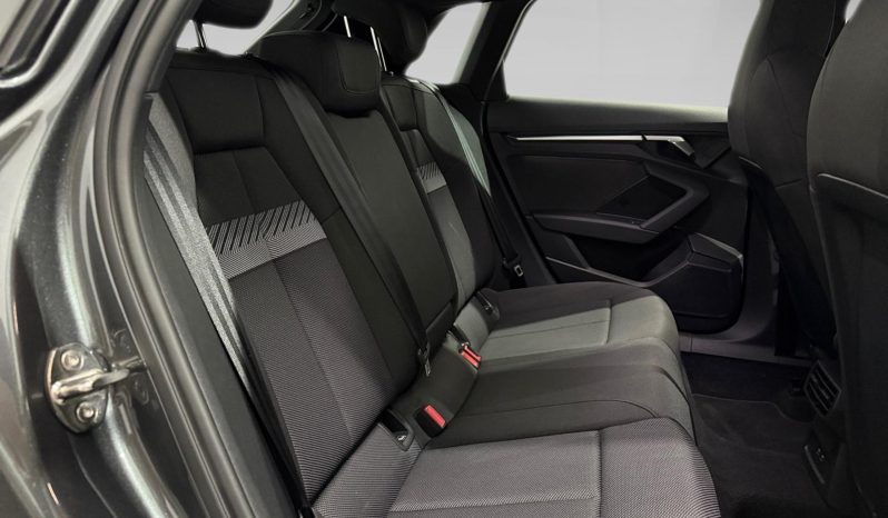 
								A3 Sportback 40 TFSIe S line S tronic full									