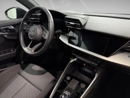 
										A3 Sportback 40 TFSIe S line S tronic full									