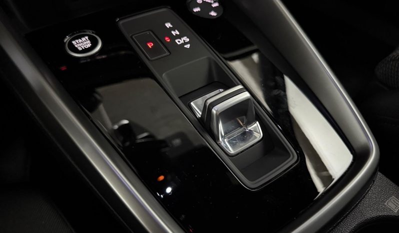 
								A3 Sportback 40 TFSIe S line S tronic full									