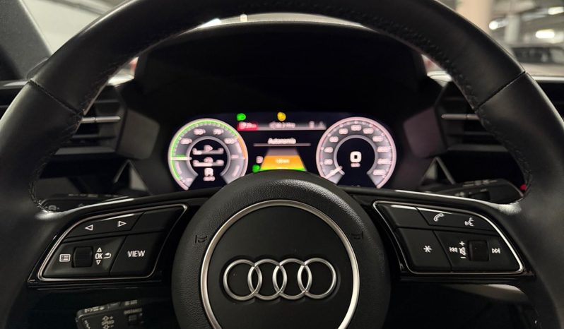 
								A3 Sportback 40 TFSIe S line S tronic full									