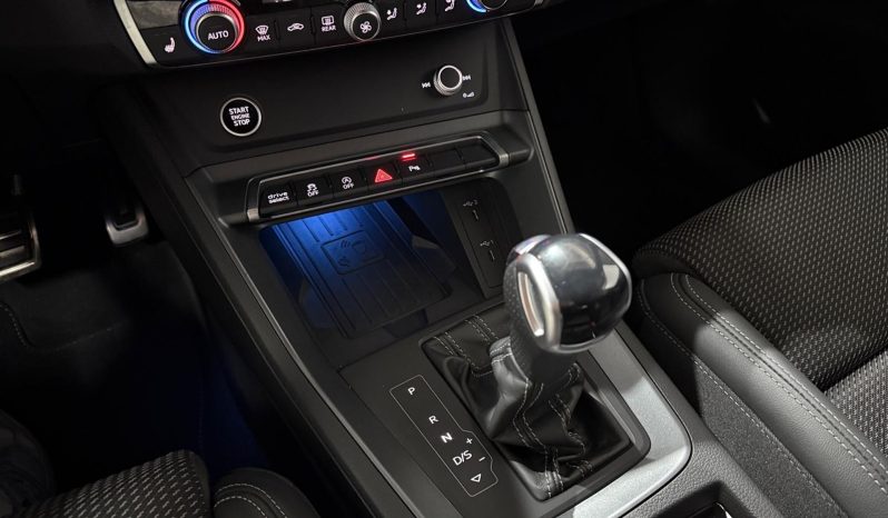 
								AUDI Q3 35 TDI Black line S tronic 110kW full									