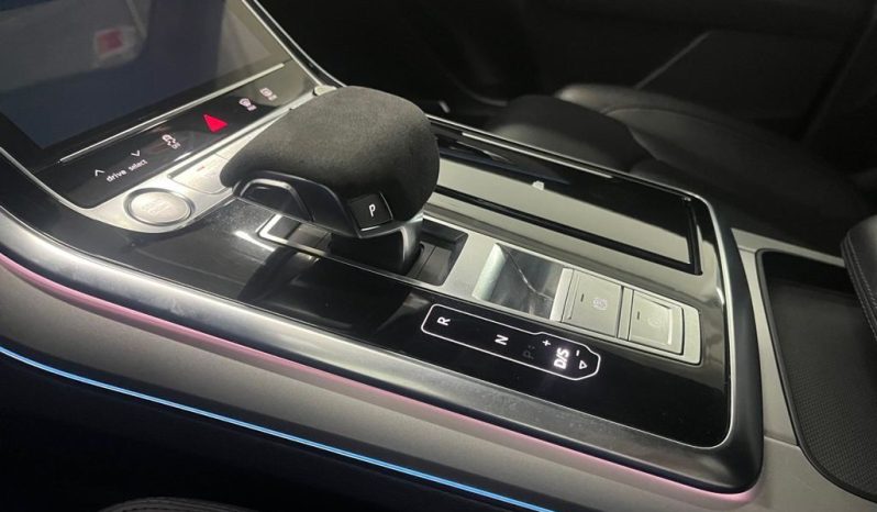 
								Q8 50 TDI Black line quattro tiptronic full									