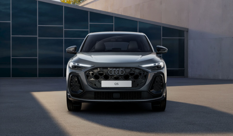 
								Audi Q5 Sportback Black line TFSI 150 kW S tronic full									