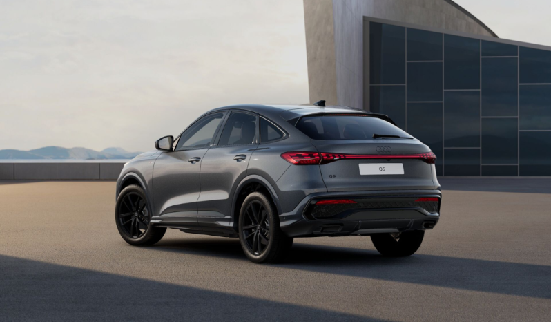 
								Audi Q5 Sportback Black line TFSI 150 kW S tronic full									