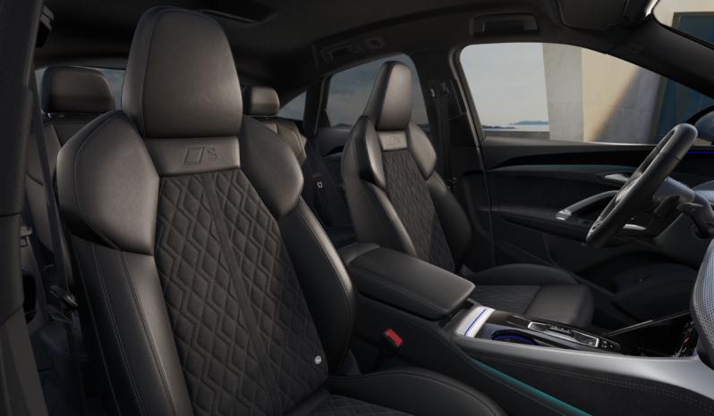 
								Audi Q5 Sportback Black line TFSI 150 kW S tronic full									