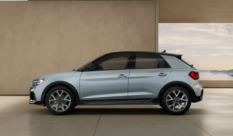 
								Audi A1 allstreet Adrenalin 30 TFSI 85(116) kW(CV) S tronic full									