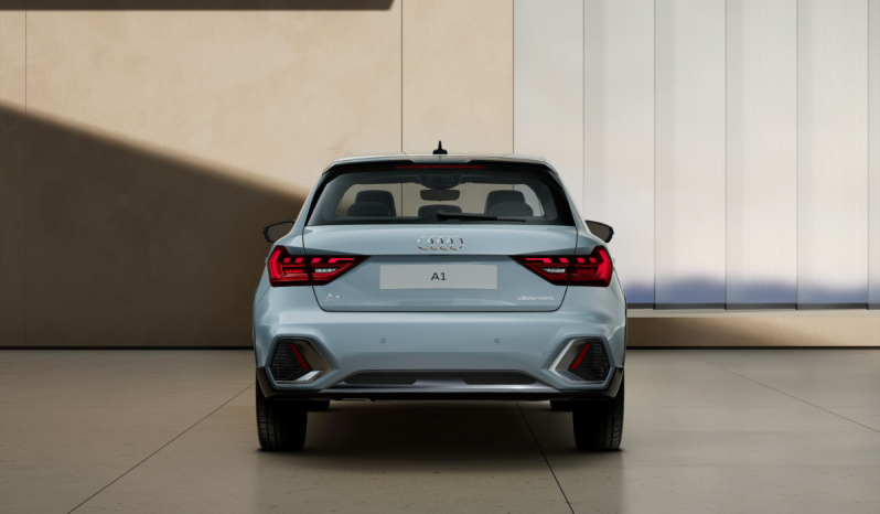 
								Audi A1 allstreet Adrenalin 30 TFSI 85(116) kW(CV) S tronic full									