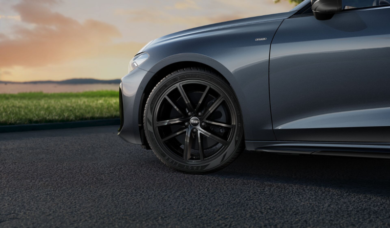 
								Audi A5 Avant Black line e-hybrid quattro 220 kW S tronic full									