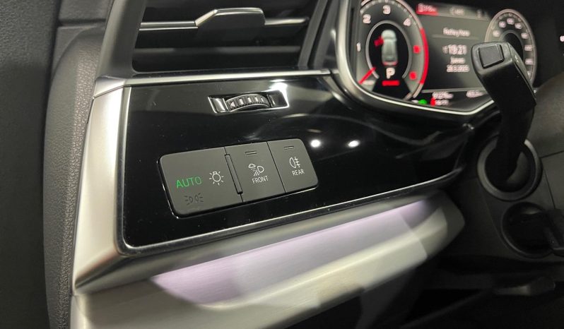 
								AUDI Q8 45 TDI Black line quattro tiptronic – 3244LMZ full									