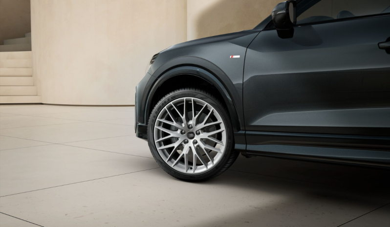 
								Audi Q2 Adrenalin edition 30 TDI 85(116) kW(CV) 6 vel. full									