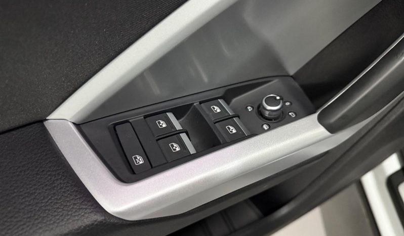 
								Audi Q3 35 TFSI 110(150) kW(CV) S tronic – 1593MYT full									