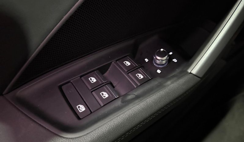 
								AUDI A3 Sedán TDI S line S tronic 110kW – 3070NBB full									