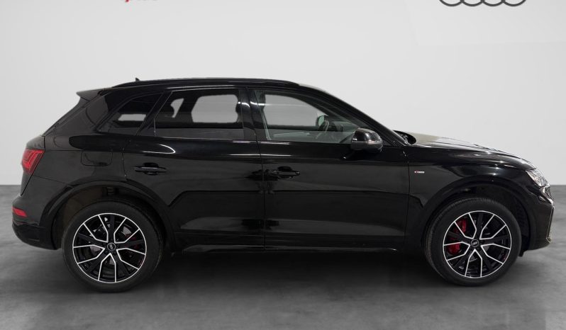 
								AUDI Q5 40 TDI quattro-ultra Black line S tronic 150kW – 0647LWH full									
