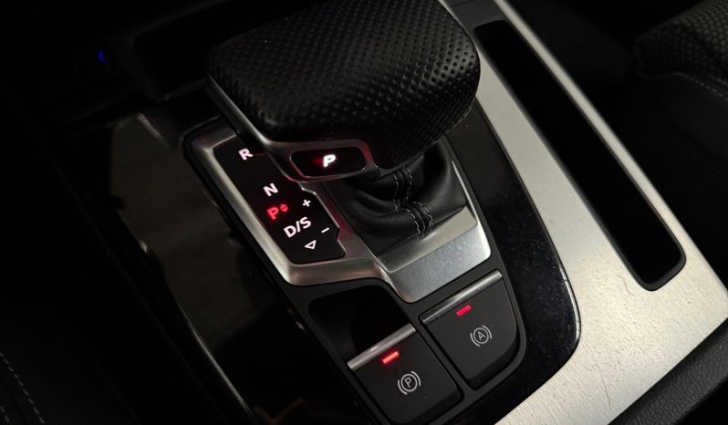 
								AUDI Q5 40 TDI quattro-ultra Black line S tronic 150kW – 0647LWH full									