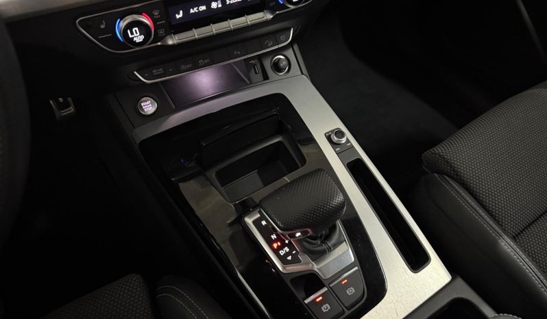 
								AUDI Q5 40 TDI quattro-ultra Black line S tronic 150kW – 0647LWH full									