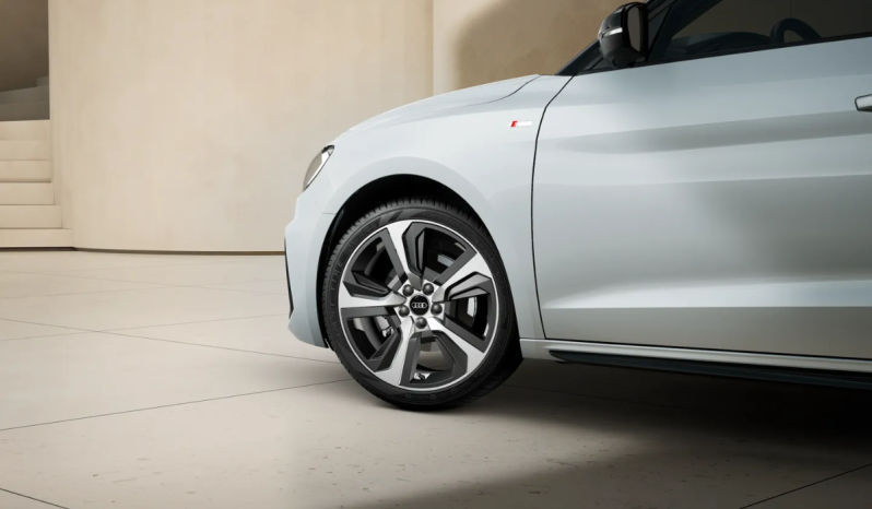 
								Audi A1 Sportback Adrenalin edition 30 TFSI 85 (116) kW (CV) 6 vel. full									