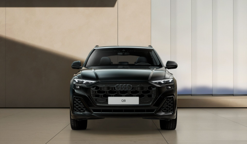 
								Audi Q8 SUV Black line TFSI e quattro 290 kW tiptronic full									
