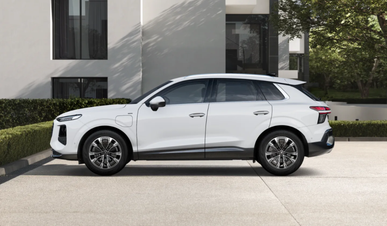 
								Audi Q3 SUV Advanced e-hybrid 200 kW S tronic full									