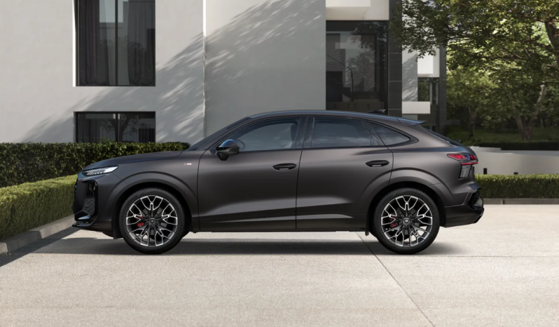 
								Audi Q3 Sportback Black line edition TFSI 110 kW S tronic full									