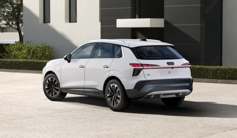 
								Audi Q3 SUV Advanced e-hybrid 200 kW S tronic full									