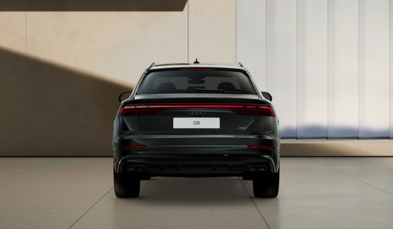 
								Audi Q8 SUV Black line TFSI e quattro 290 kW tiptronic full									