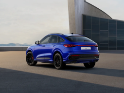 
										Audi Q5 Sportback Black line e-hybrid quattro 220 kW S tronic full									