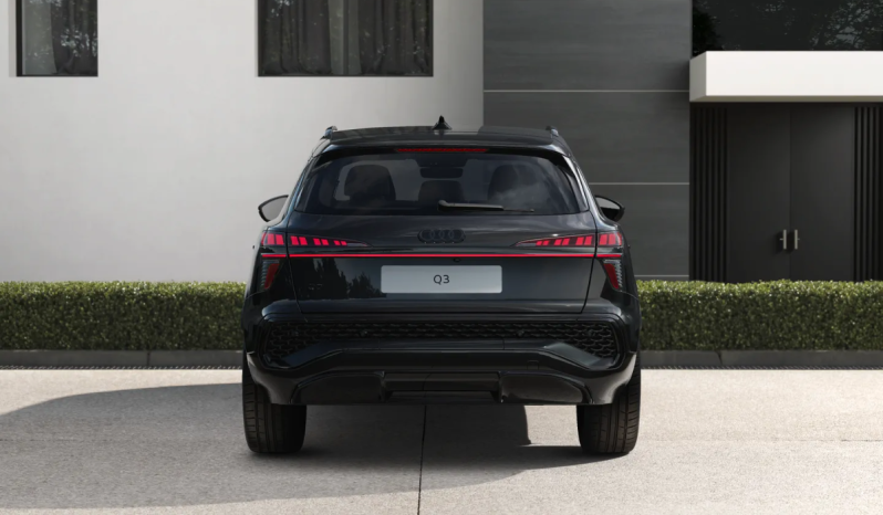 
								Audi Q3 SUV Black line edition TDI 110 kW S tronic full									
