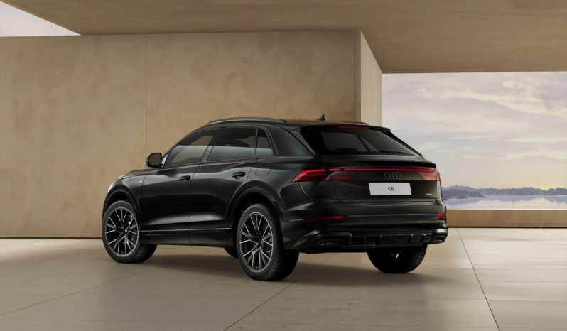 
								Audi Q8 SUV Black line TFSI e quattro 290 kW tiptronic full									