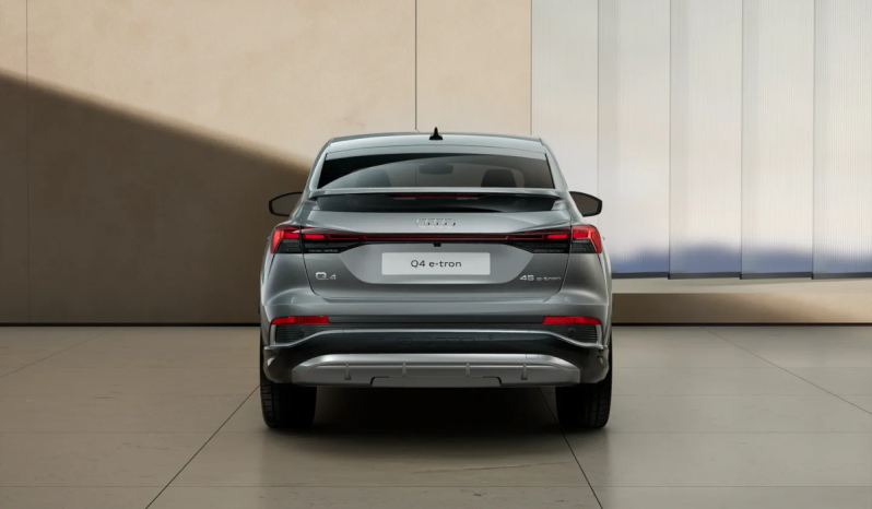 
								Audi Q4 Sportback Genuine edition 45 e-tron 210,00 kW 77,0 kWh full									