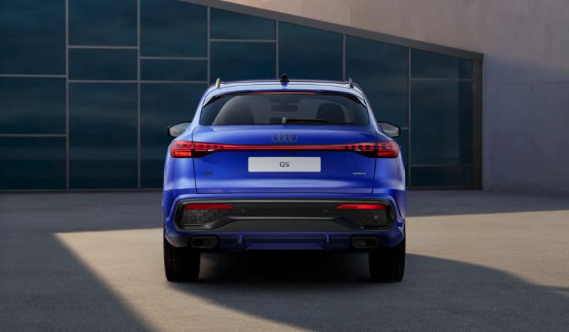 
								Audi Q5 Sportback Black line e-hybrid quattro 220 kW S tronic full									