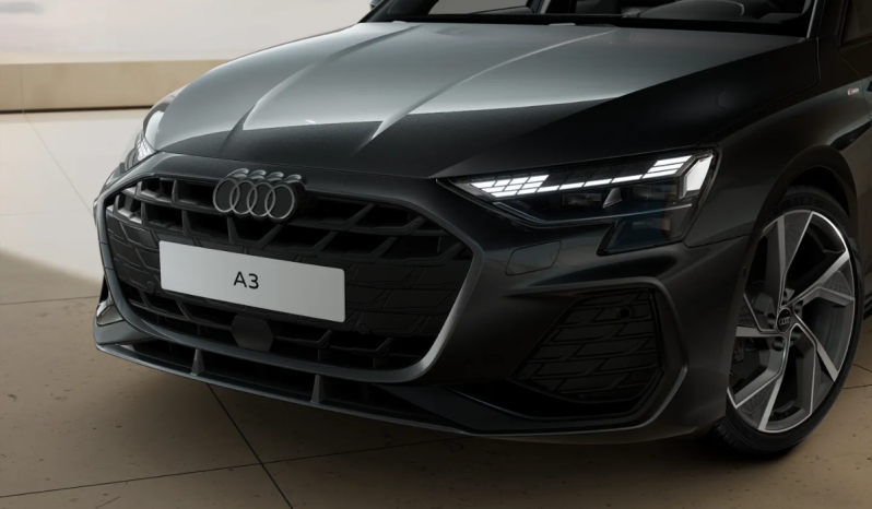 
								Audi A3 Sedan Black line TFSI 110 kW S tronic full									