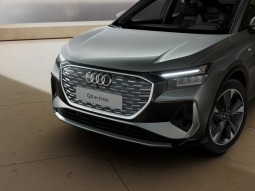 
										Audi Q4 Sportback Genuine edition 45 e-tron 210,00 kW 77,0 kWh full									