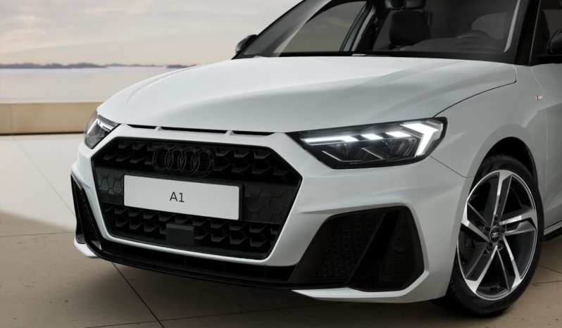 
								A1 Sportback Adrenalin Black edition 30 TFSI 85(116) kW(CV) S tronic full									