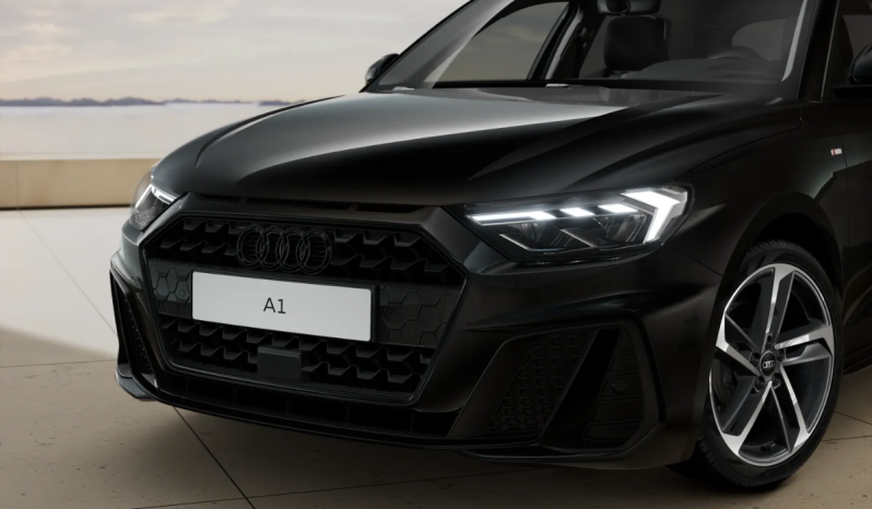 
								A1 Sportback Adrenalin Black edition 30 TFSI 85(116) kW(CV) S tronic full									