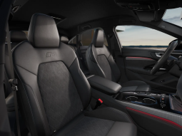 
										Audi A5 Sedan Black competition e-hybrid quattro 270 kW S tronic full									