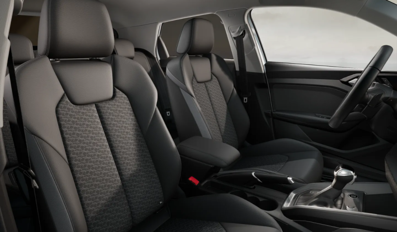 
								A1 Sportback Adrenalin Black edition 30 TFSI 85(116) kW(CV) S tronic full									