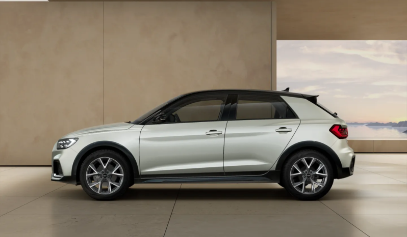 
								Audi A1 allstreet Adrenalin 30 TFSI 85(116) kW(CV) 6 vel. full									