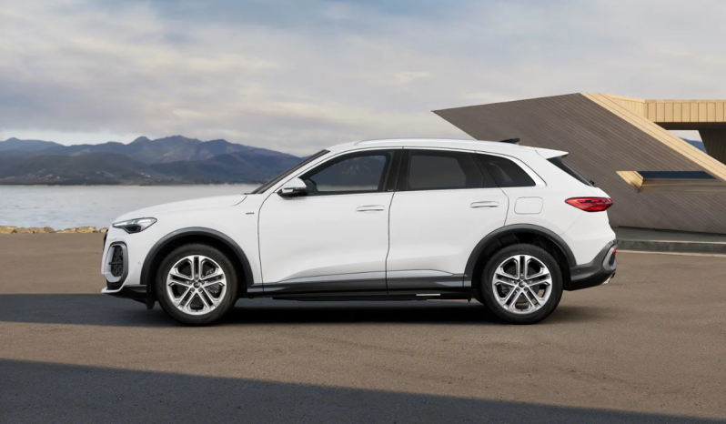 
								Audi Q5 SUV S line edition e-hybrid quattro 220 kW S tronic full									