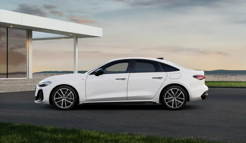 
								Audi A5 Sedan Black line e-hybrid quattro 220 kW S tronic full									
