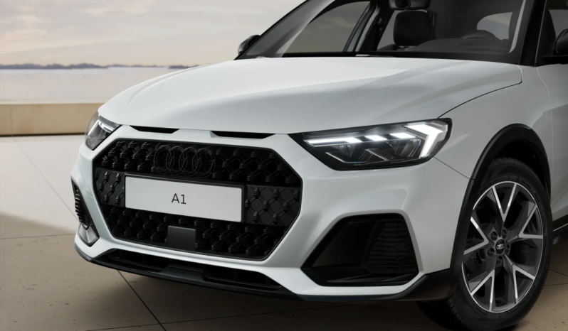 
								Audi A1 allstreet Adrenalin 30 TFSI 85(116) kW(CV) S tronic full									