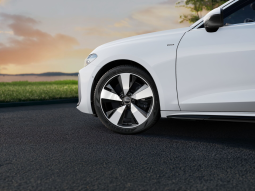 
										Audi A5 Sedan S Line e-hybrid quattro 220 kW S tronic full									