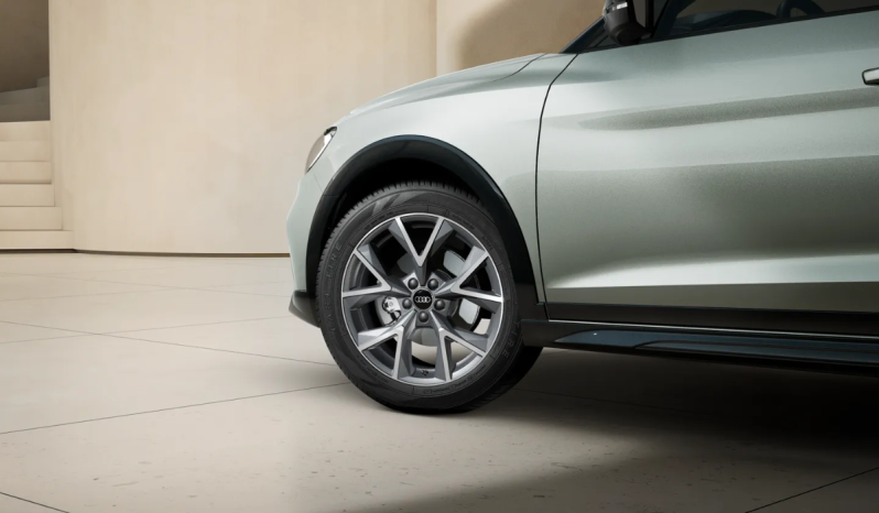 
								Audi A1 allstreet Adrenalin 30 TFSI 85(116) kW(CV) 6 vel. full									