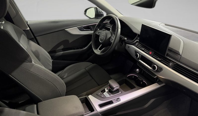 
								AUDI A4 40 TFSI S line S tronic 150kW – 5445LVY full									