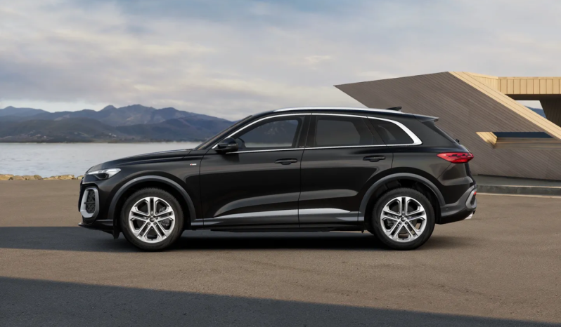 
								Audi Q5 SUV S line edition TDI quattro 150 kW S tronic full									