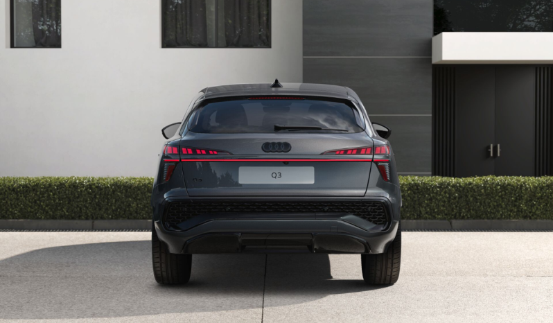 
								Audi Q3 Sportback Black line edition TFSI 110 kW S tronic full									