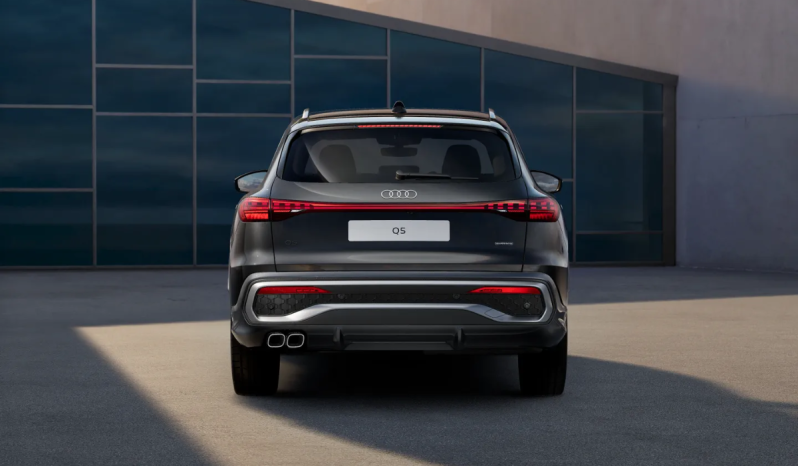 
								Audi Q5 SUV S line edition TDI quattro 150 kW S tronic full									